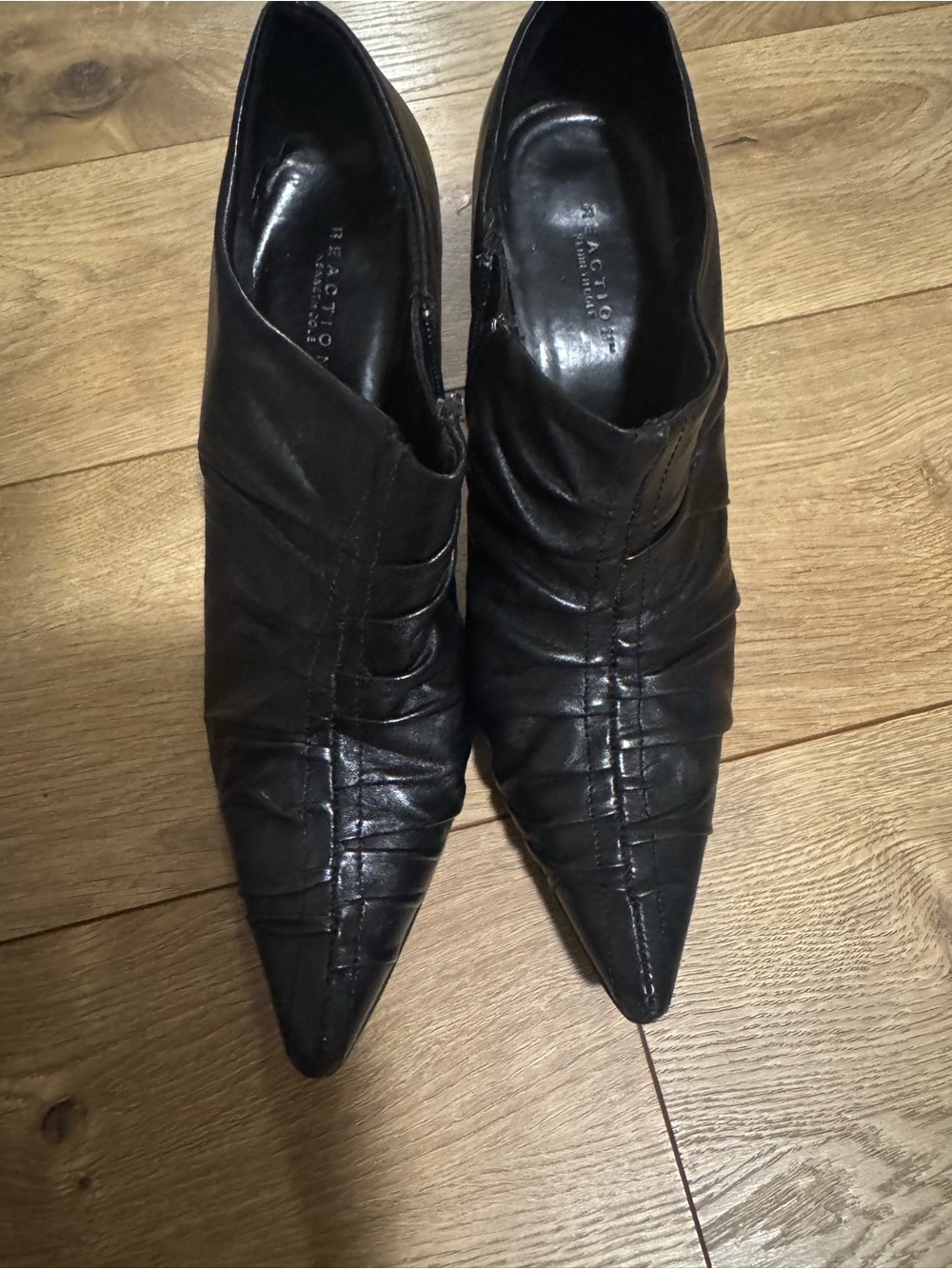 Kenneth Cole Black Pointed Leather Heels
